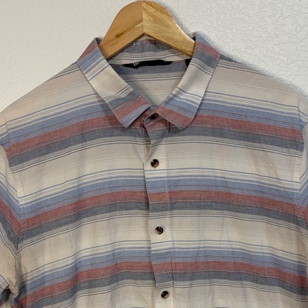 TravisMathew Mens Large Short Sleeve Button Down Striped Golf Shirt Blue Red - Picture 2 of 5